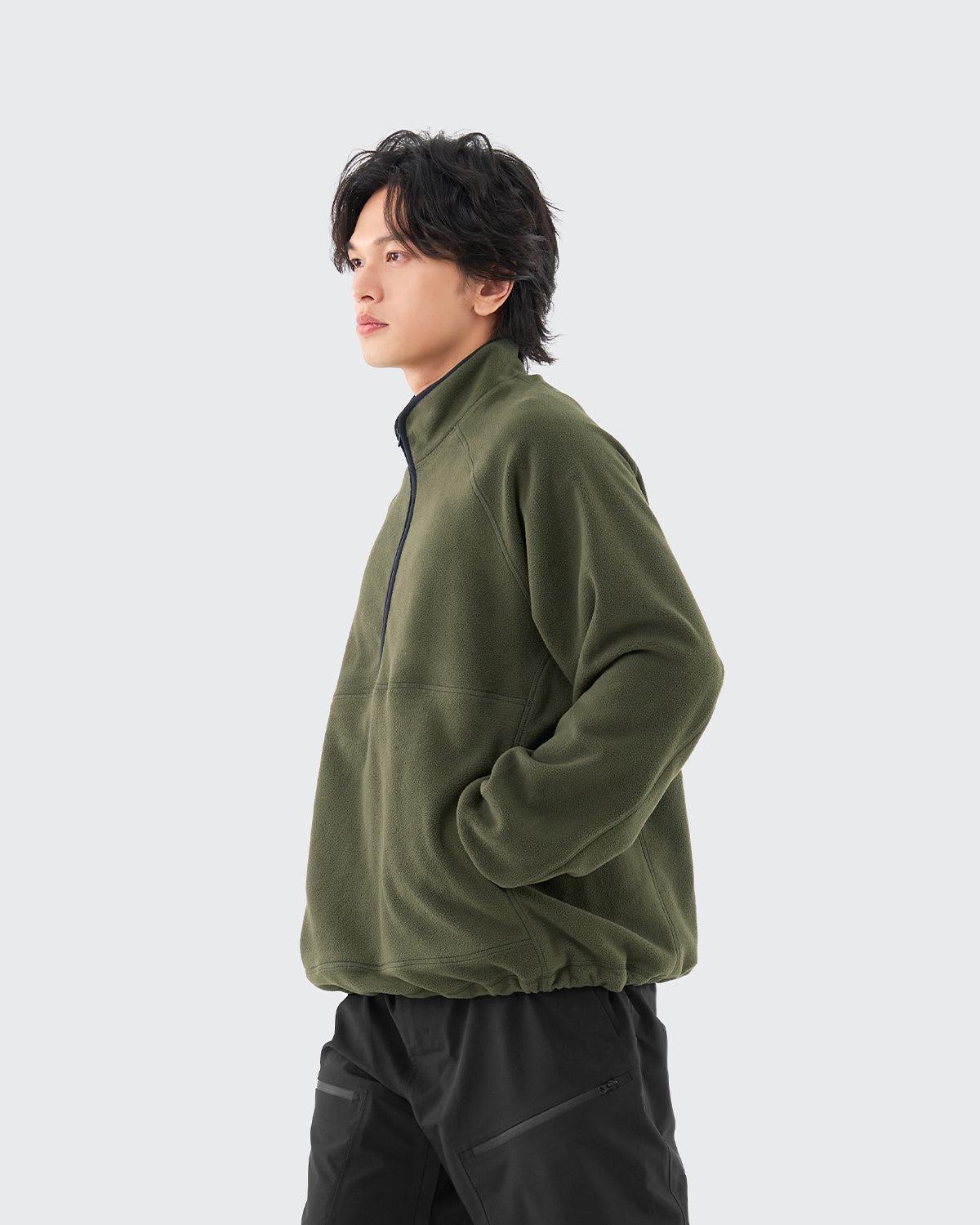 #カラー_カーキ