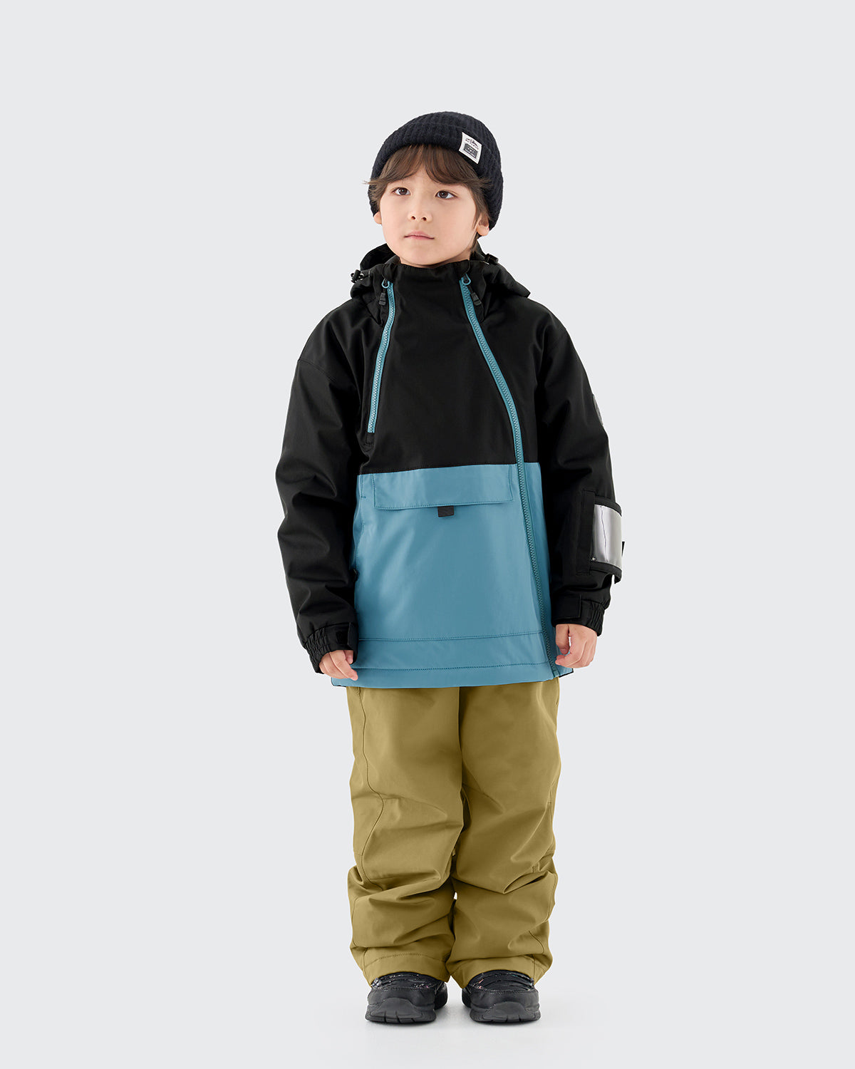 #カラー_black×steelblue/beige
