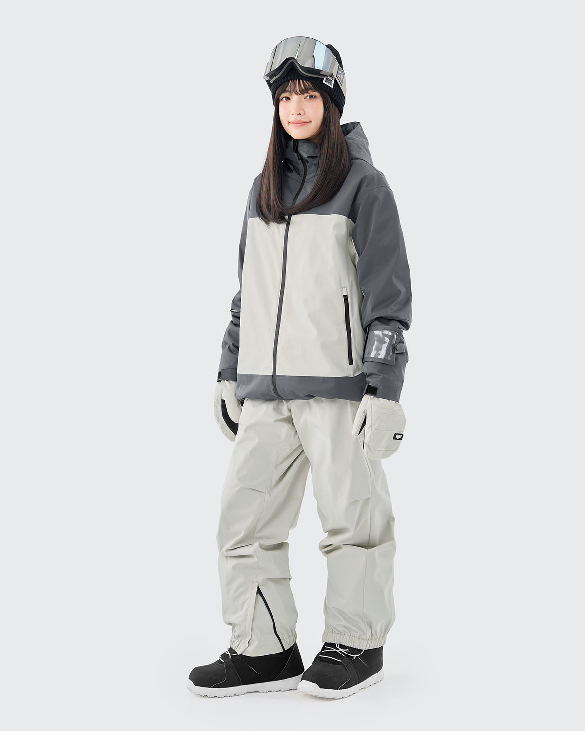 #カラー_ivy gray/cream white