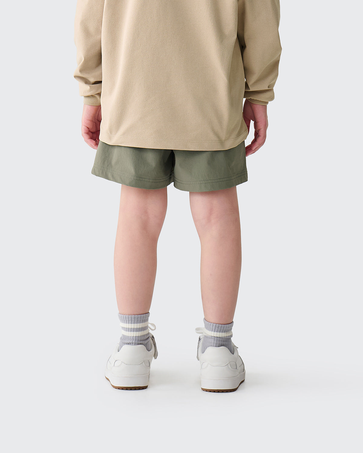 #カラー_オリーブグリーン