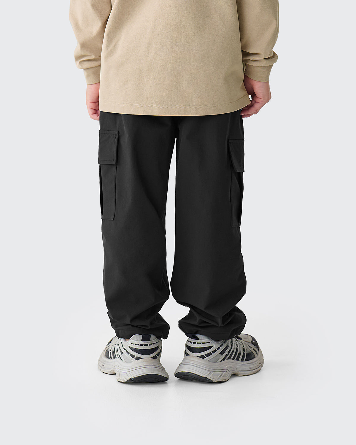 #カラー_ブラック