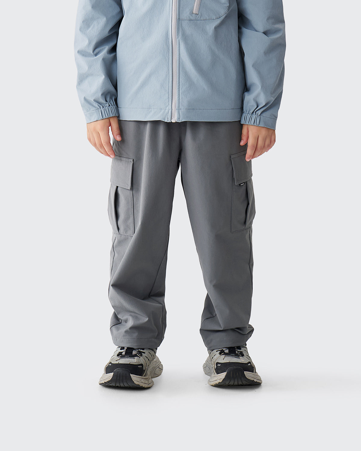 #カラー_ダークグレー